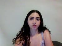 I’m a sexy college student who loves making people cum. Tell me your fantasies and I’ll try to make them come true for you