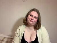 I love to tease, laugh and make you feel like the only man in the world. I can be your cute girlfriend or your slightly naughty fantasy