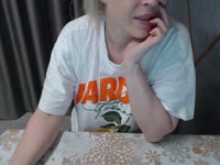 Welcome to the world of tease  <3  I like whipped cream and berries, champagne and beaches. What I like the most is your full and undivided attention at all times. So put the phone away when you are with me. I