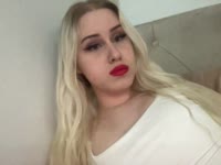 My name is Nicola , I’m 18 yrs old . I’m studying at university and I’m trying my best in sex industry