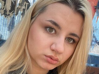 masturbating BarbaraWellsmith