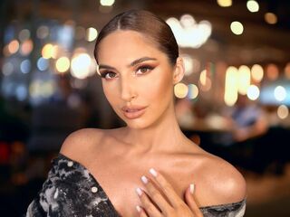 camgirl spreading pussy EllieSin