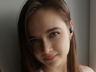 fingering cam girl video EmilieMollo