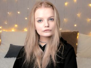 camgirl masturbating with sextoy PetrinaKoehl