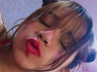 camgirl masturbating with dildo SabrinaBlue