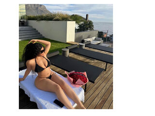 kinky webcam model SarraJames