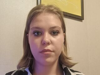 shaved pussy web cam SaturninaLeavitt