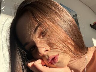 dity cam show XeniaAlameida