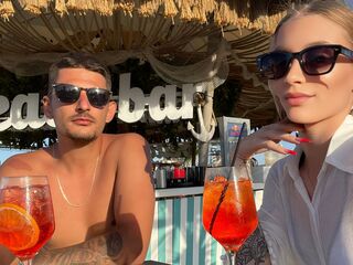 live webcam sex chatroom AnnaAndLeo