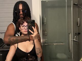 free live sexcam LyoraandAeson