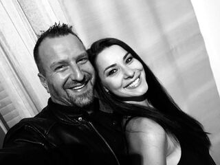 adult webcam couple VikiZsolt