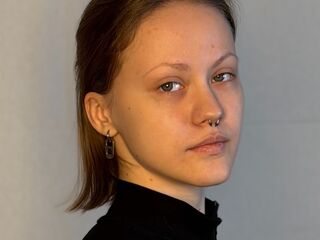 cam girl cam AlainaCaveness