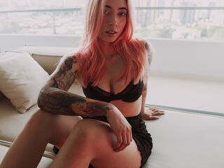 beautiful camgirl AlessaLaurent