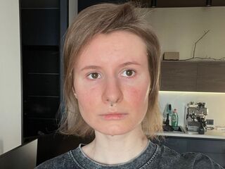 shaved pussy cam AlessandraMillis