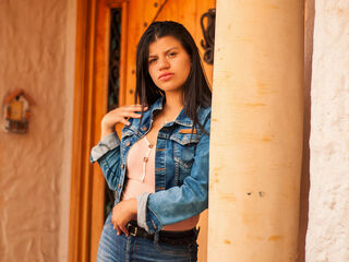 naked camgirl AlishaRazat