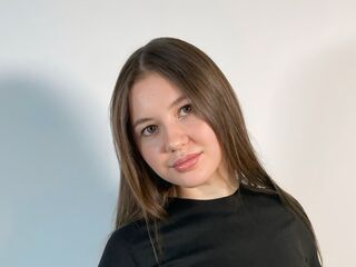 naked camgirl masturbating with vibrator AlissaSpilman