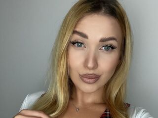 hot webcam AmaliaAndreson