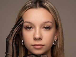 camgirl masturbating AmandaRandolph
