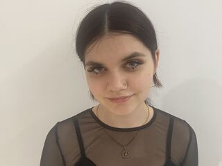 shaved pussy cam AmmyKlovert