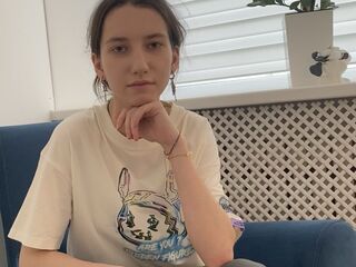 nude webcam AmyCoxe