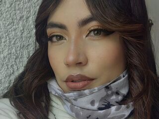 free webcam chat AmyZambrano