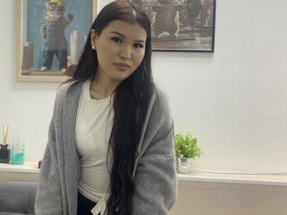 nude camgirl photo AnglaAchziger