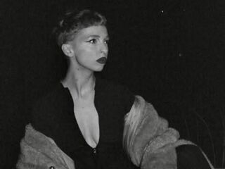 fingering camslut AniKali