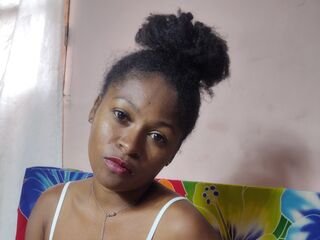 hot cam girl masturbating AvelineMboty