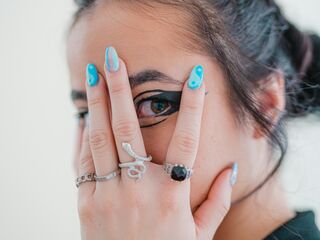 naughty cam girl masturbating with dildo BRIANNASR