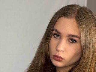 cam girl fingering pussy BaileyGagnon