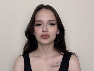 naughty camgirl masturbating with dildo BambiCleaveland