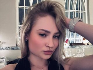 naughty camgirl fingering shaved pussy BarberaWesterman