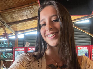 hot striptease cam BellaLeroi