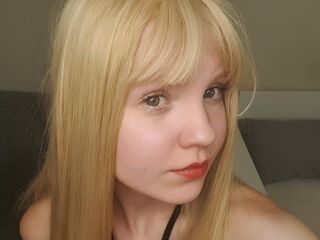 naked girl with webcam masturbating BettyBer