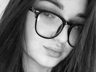 cam girl spreading pussy BibiBraun