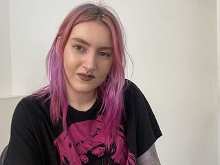 sex show online BonnieRide
