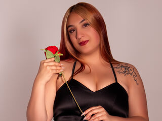 camgirl playing with vibrator BrendaColinss