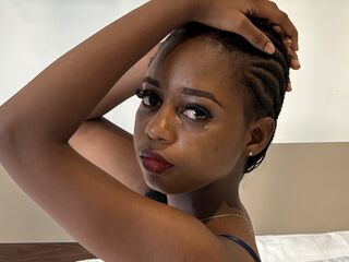 free nude live show BrianaHadid