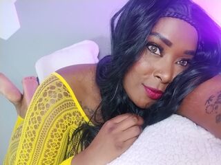 cam girl masturbating with dildo BriannaThompson