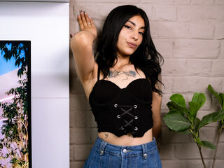 fingering camgirl video BrunnetAlba