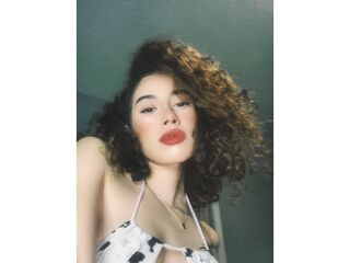 free live cam chat CamiLuz