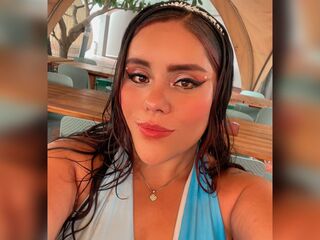 camwhore naked CamilJoness