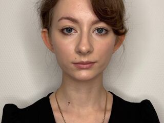 nude cam girl pic CandiKays