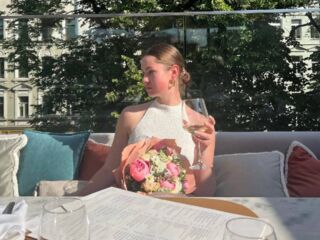 naked girl with live cam fingering CarolMeinhard