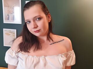 cam chatroom CarolineLuis