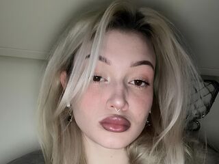 hot camwhore CaseyHemmerling