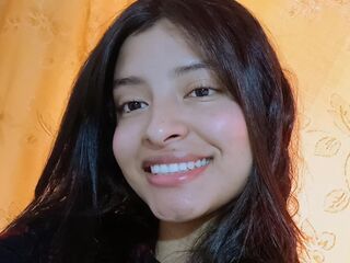 hot webcamslut ChloeRocher