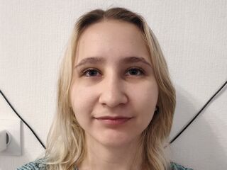 chat with cam ChristiaRetterat