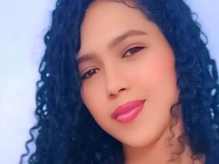 beautiful girlcam CintyaDubois