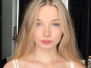 hot striptease cam CleliaGoel